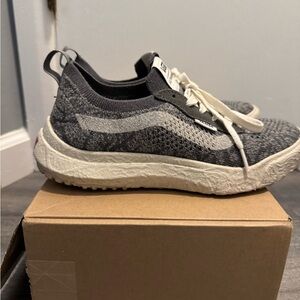 Women’s Vans Ultra Range